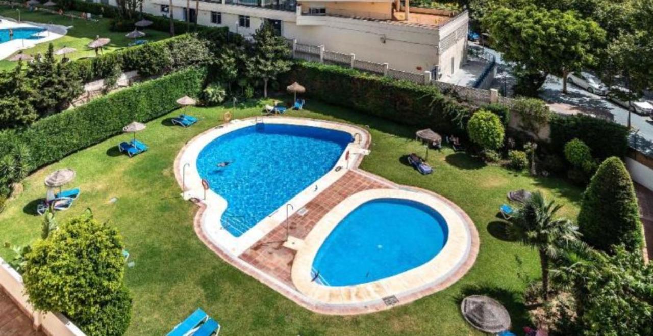 Marbella Edificio Puerto Azul Apartment ภายนอก รูปภาพ