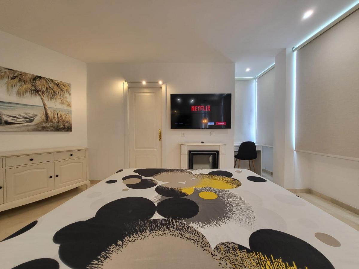 Marbella Edificio Puerto Azul Apartment ภายนอก รูปภาพ