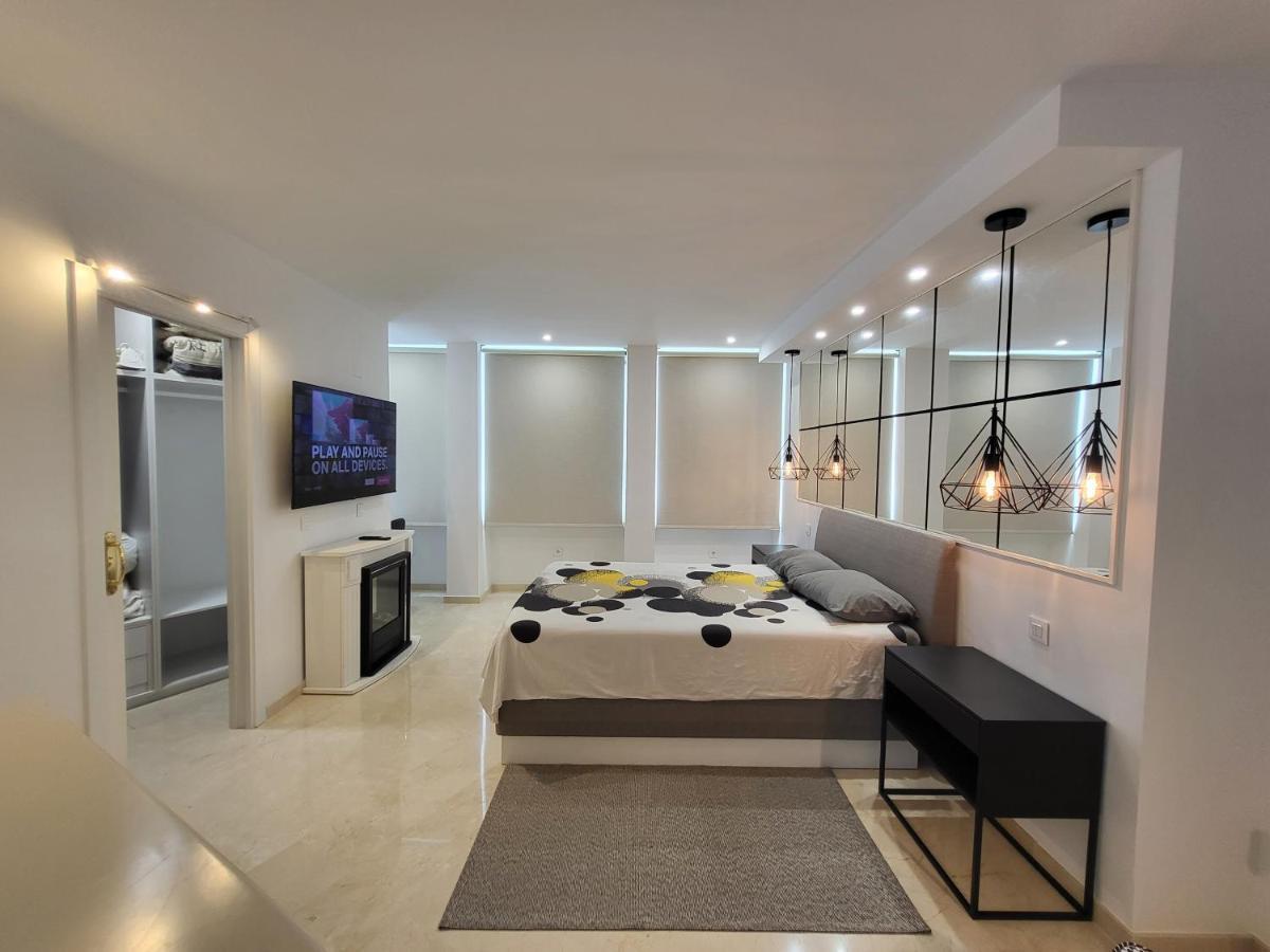 Marbella Edificio Puerto Azul Apartment ภายนอก รูปภาพ